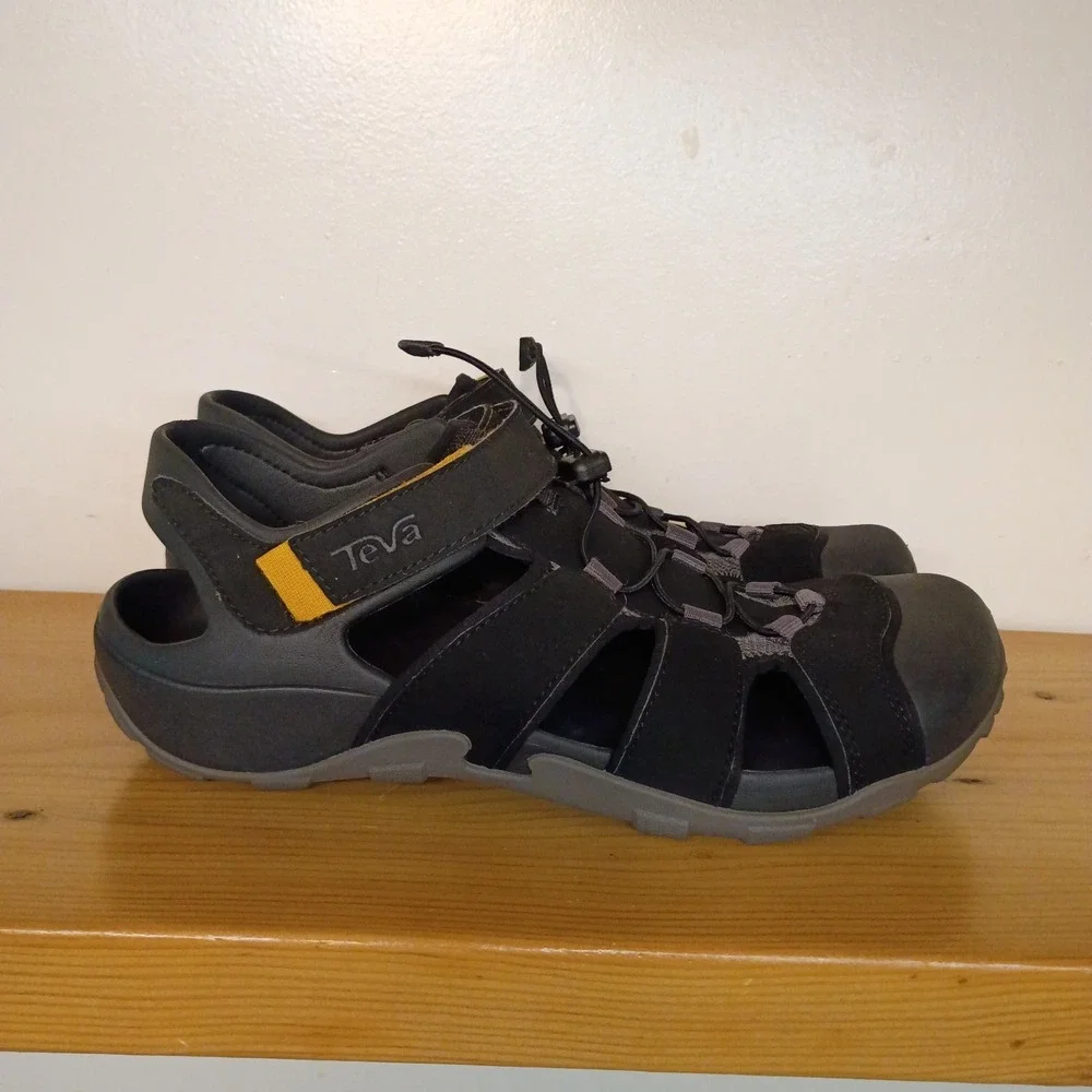 Teva flintwood black